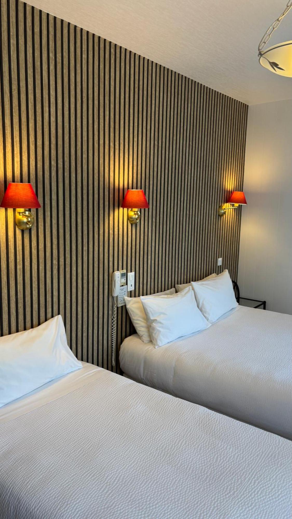 Logis Hotel Restaurant Grand Hotel De Lyon Вал-ле-Бан Екстериор снимка