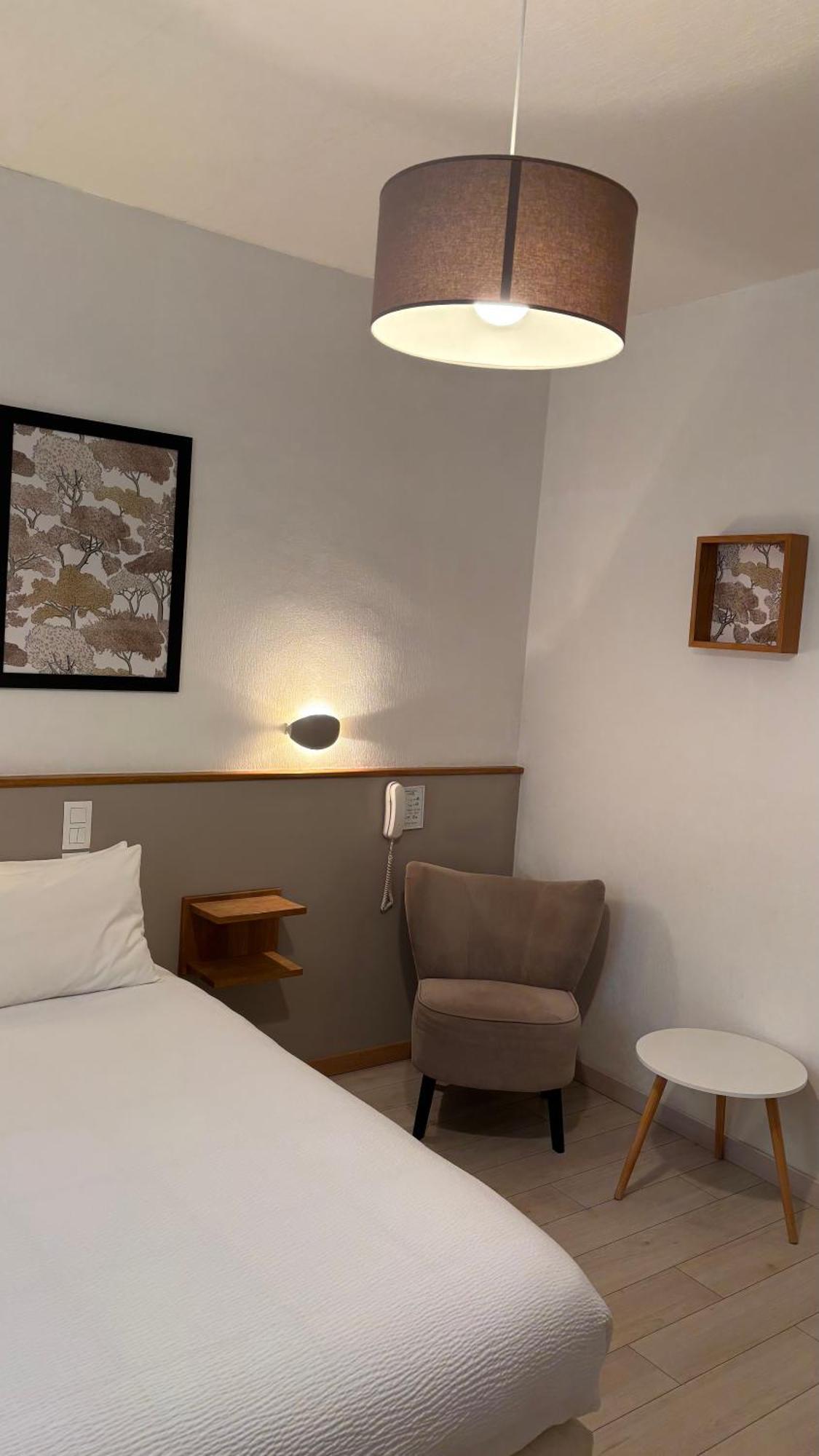 Logis Hotel Restaurant Grand Hotel De Lyon Вал-ле-Бан Екстериор снимка